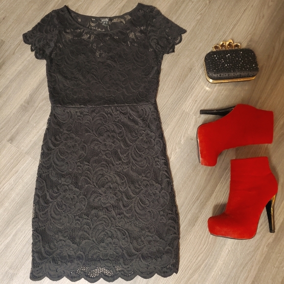 Black Dress. 🖤 - Picture 1 of 7